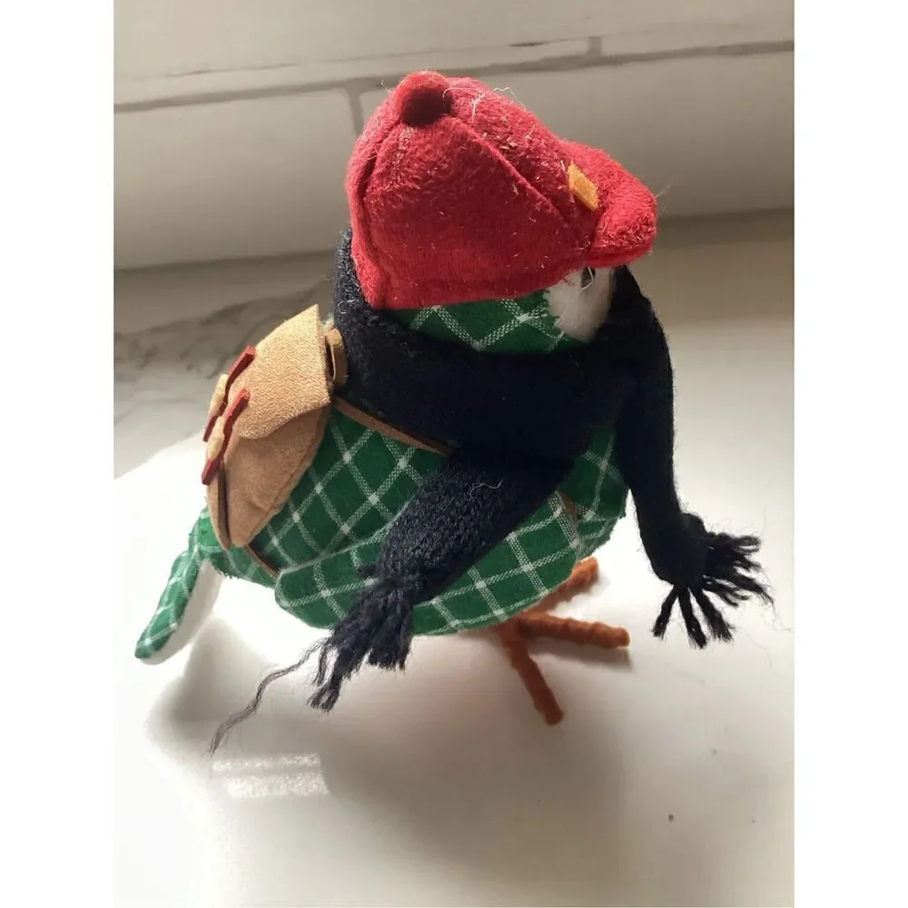 Target Maus Spritz Bird 2018 Feathery Friends  with Foot Tag Red GreenCheck Coat